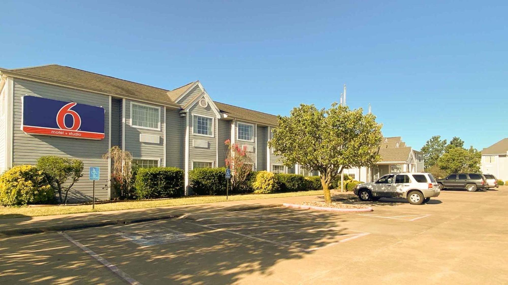 Motel 6 Mcalester Ok - South Exterior photo